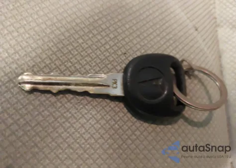 2004 Pontiac Grand Prix Gt1 z USA, uszkodzony, nr VIN 2G2WP522X41261443